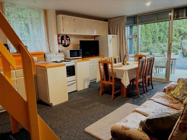Country Retreat Apartment Cooks Beach Exterior photo